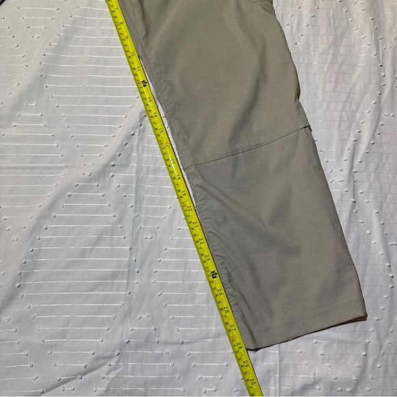 Duluth Trading Khaki Cargo Hiking Pants Womens 12x29 Stretch - Picture 7 of 8